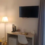 לינה וארוחת בוקר Torre Canina & טרני