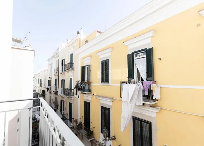 Torre Canina & 4* Trani